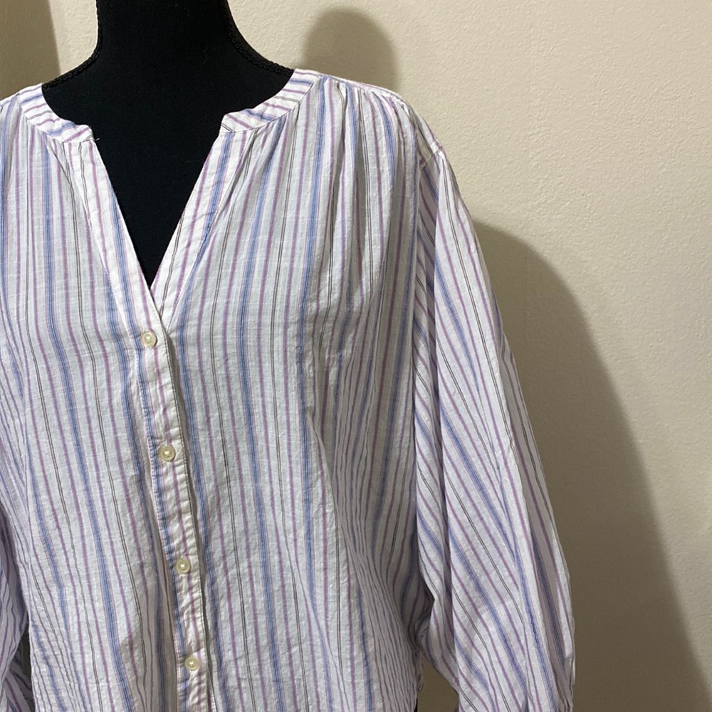 Loft long sleeve vneck button down striped blouse